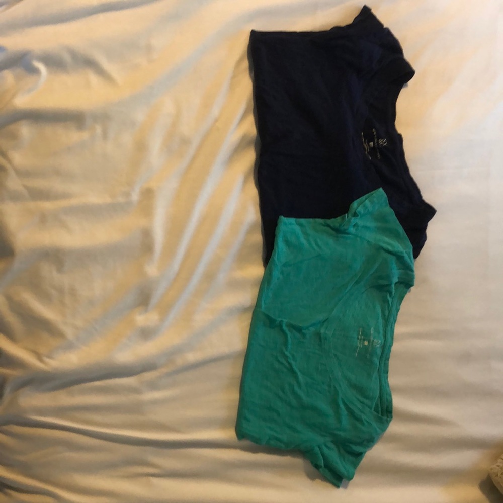 Lot New York and Co v neck tshirts